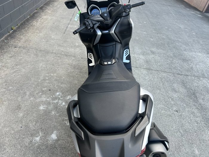2018 Yamaha TMAX 530 SX WITH ABS (XP530A) SILVER