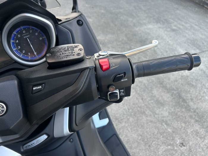 2018 Yamaha TMAX 530 SX WITH ABS (XP530A) SILVER
