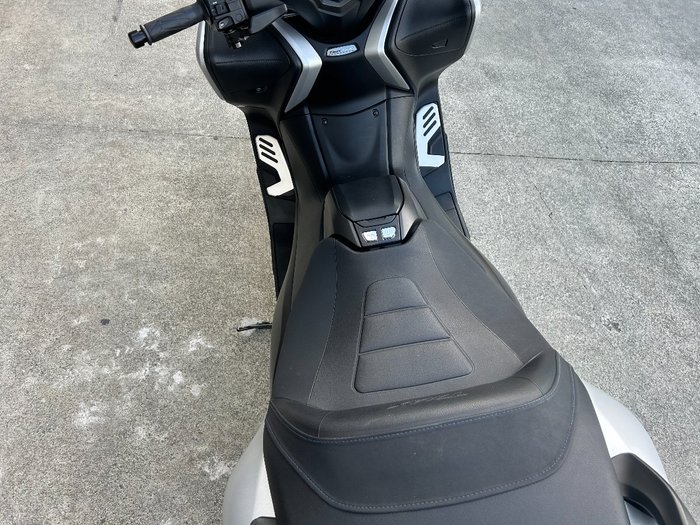 2018 Yamaha TMAX 530 SX WITH ABS (XP530A) SILVER