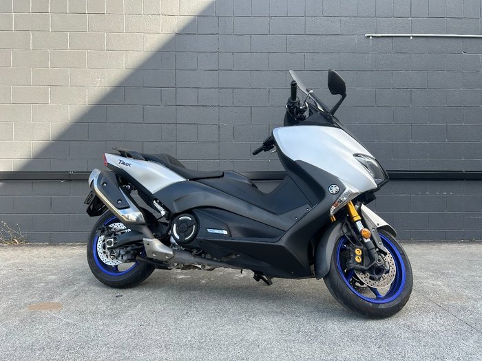 2018 Yamaha TMAX 530 SX WITH ABS (XP530A) SILVER