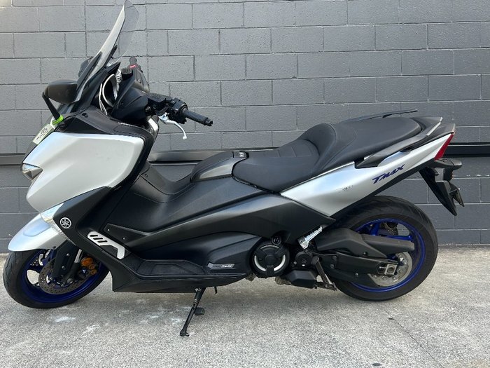 2018 Yamaha TMAX 530 SX WITH ABS (XP530A) SILVER