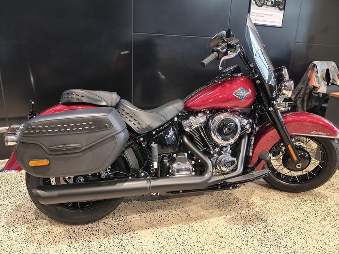 Harley-Davidson Heritage Classic 117 (FLHC) Softail