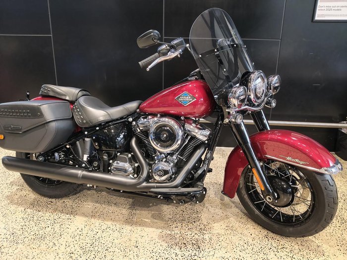 Harley-Davidson Heritage Classic 117 (FLHC) Softail