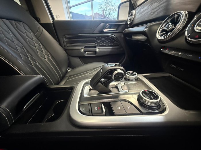 2024 GWM Tank 300 Lux