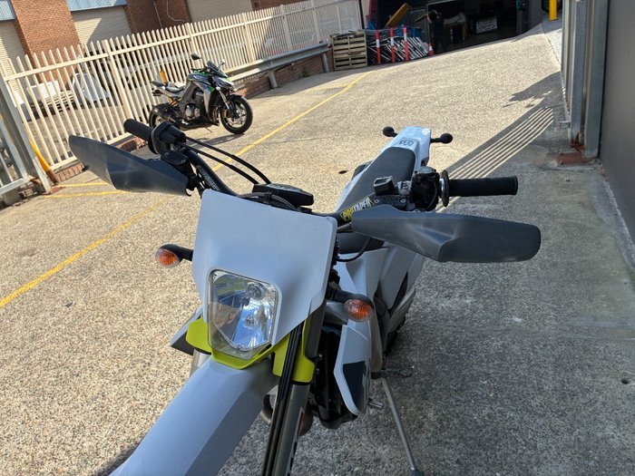 2021 HUSQVARNA FE250 WHITE