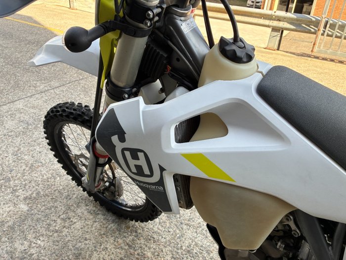 2021 HUSQVARNA FE250 WHITE
