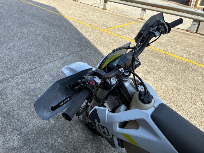 2021 HUSQVARNA FE250 WHITE