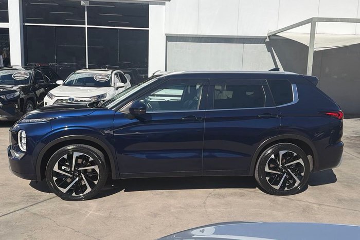 2023 Mitsubishi Outlander Exceed Tourer