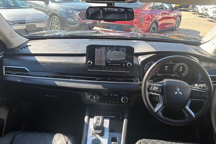 2023 Mitsubishi Outlander Exceed Tourer