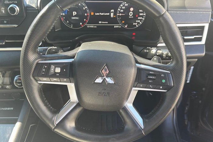 2023 Mitsubishi Outlander Exceed Tourer