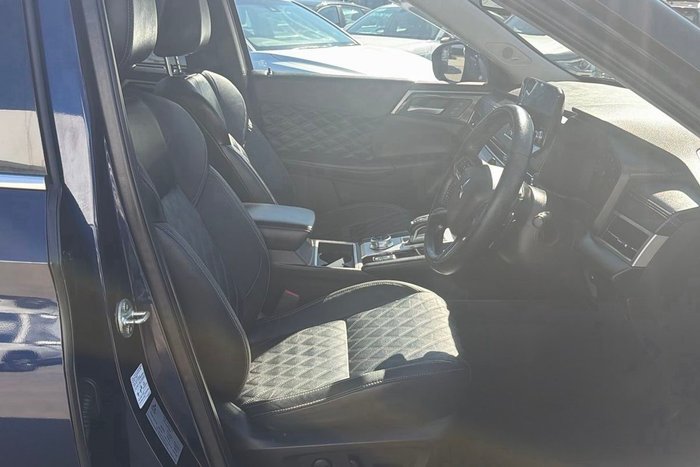 2023 Mitsubishi Outlander Exceed Tourer