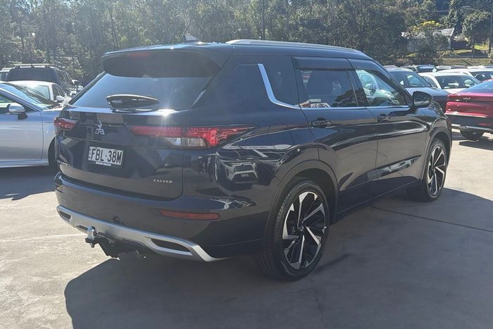 2023 Mitsubishi Outlander Exceed Tourer
