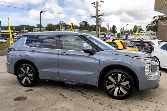2025 Mitsubishi Outlander Exceed