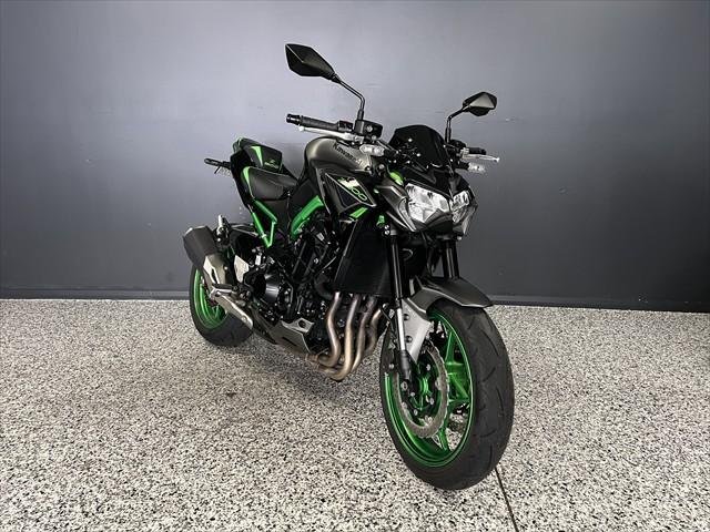 2023 Kawasaki Z900 (ZR900F)