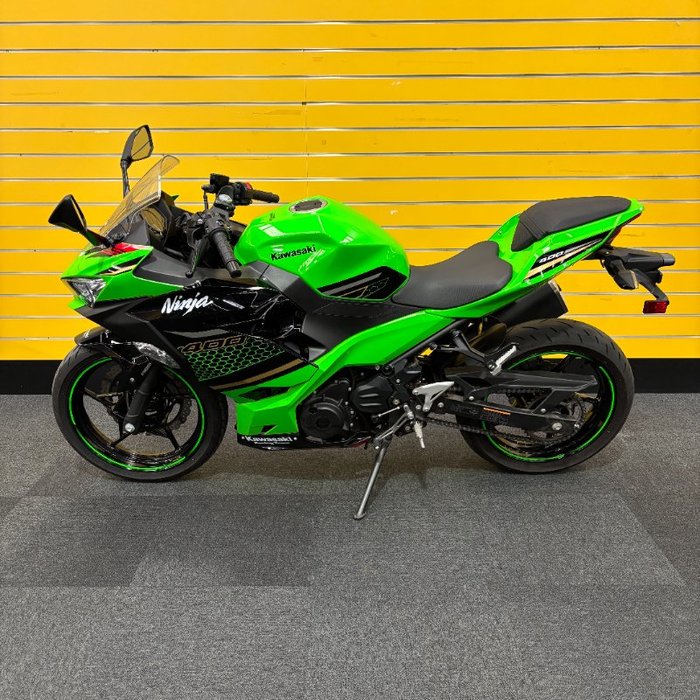 2019 Kawasaki NINJA 400 SE Green