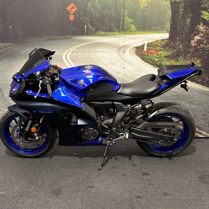 2022 Yamaha YZF-R7LA Blue