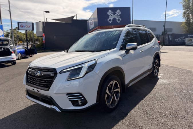 2022 SUBARU FORESTER HYBRID S (AWD)