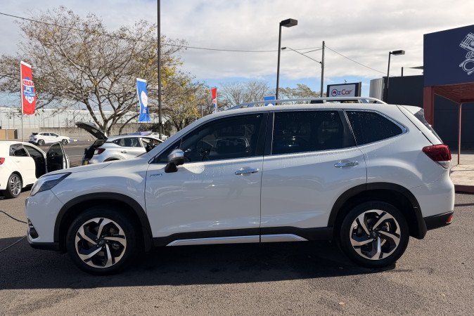 2022 SUBARU FORESTER HYBRID S (AWD)