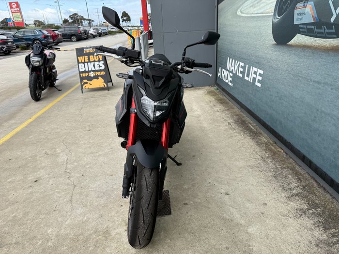 2024 Honda CB750 (HORNET) Black