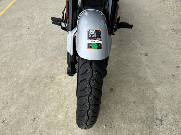 2024 ROYAL ENFIELD (SEE ALSO ENFIEL SUPER METEOR 650 GREY