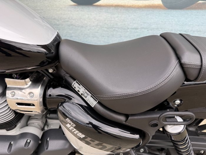 2024 ROYAL ENFIELD (SEE ALSO ENFIEL SUPER METEOR 650 GREY