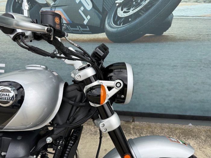 2024 ROYAL ENFIELD (SEE ALSO ENFIEL SUPER METEOR 650 GREY