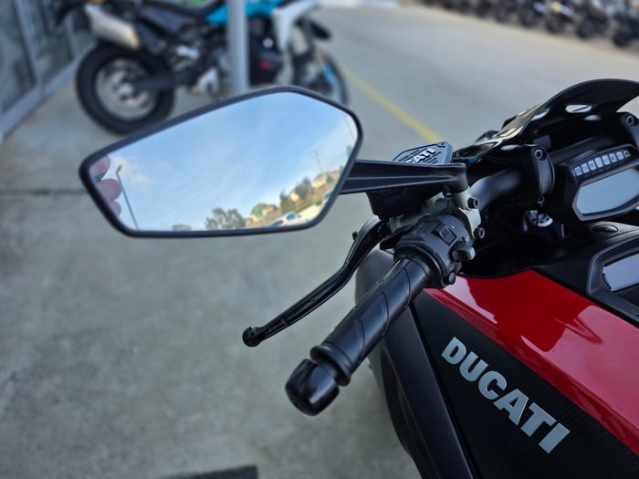 2015 DUCATI DIAVEL CARBON Black