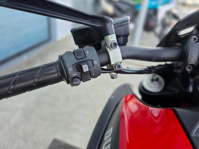 2015 DUCATI DIAVEL CARBON Black