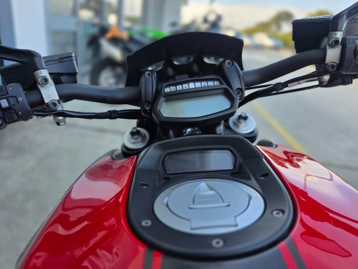2015 DUCATI DIAVEL CARBON Black