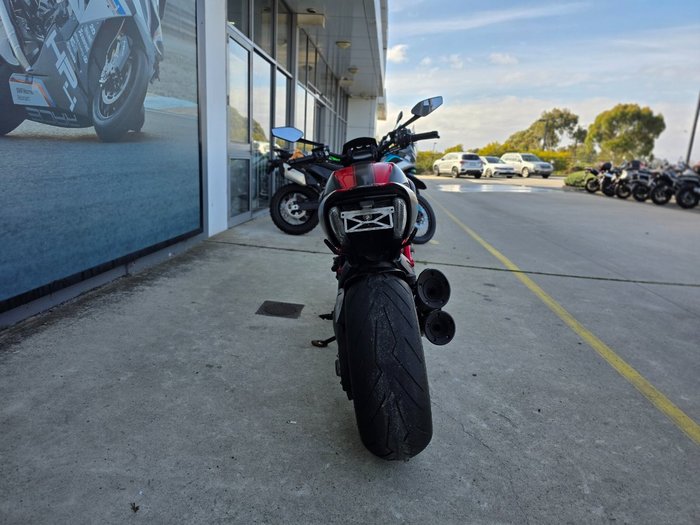 2015 DUCATI DIAVEL CARBON Black