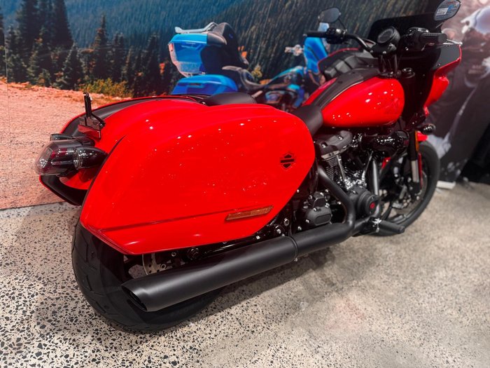Harley-Davidson Low Rider ST 117 (FXLRST) Softail