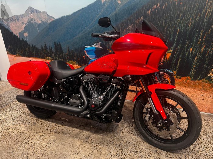 Harley-Davidson Low Rider ST 117 (FXLRST) Softail