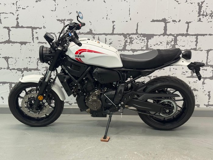 2024 Yamaha XSR700 (MTM660LA) XSR White