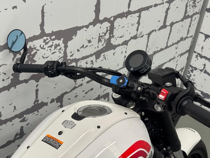 2024 Yamaha XSR700 (MTM660LA) XSR White