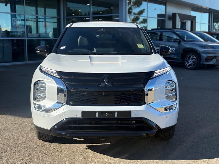 2026 Mitsubishi Outlander Black Edition