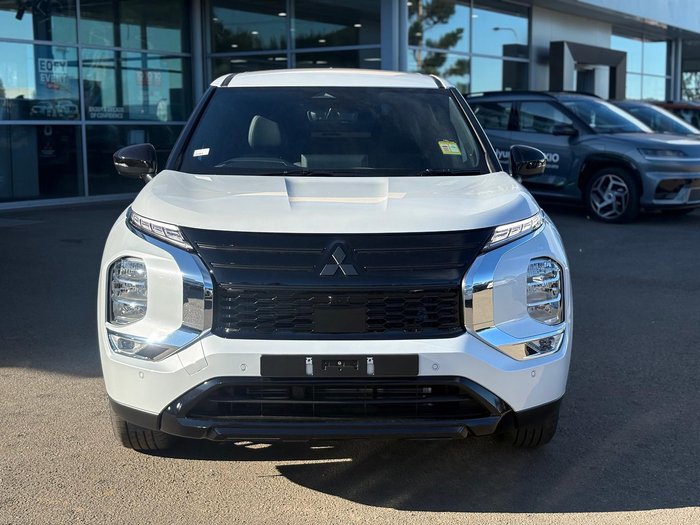 2026 Mitsubishi Outlander Black Edition