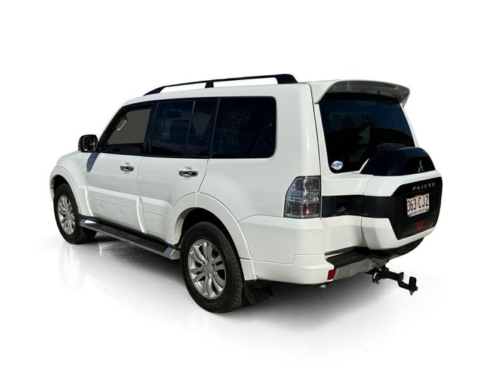 2015 Mitsubishi Pajero GLX
