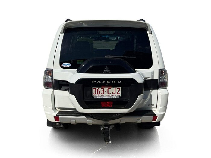 2015 Mitsubishi Pajero GLX