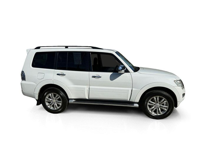 2015 Mitsubishi Pajero GLX