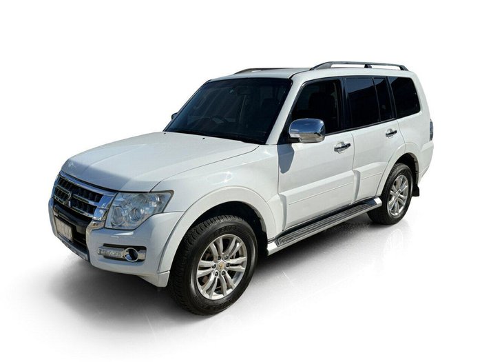 2015 Mitsubishi Pajero GLX