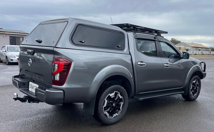 2022 Nissan Navara ST-X