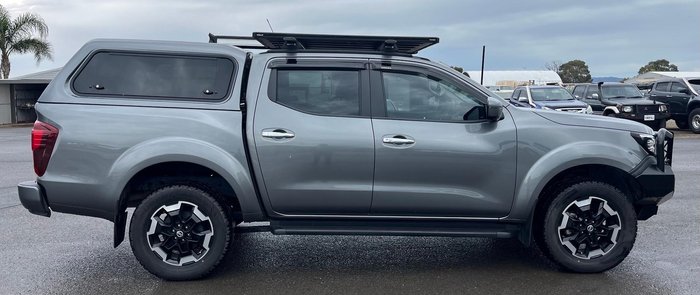 2022 Nissan Navara ST-X