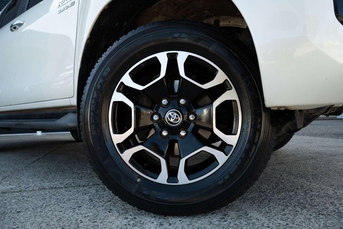 2021 Toyota Hilux SR5