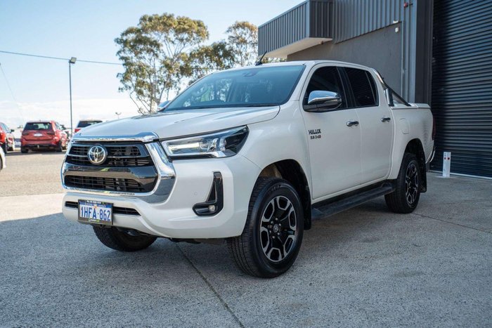2021 Toyota Hilux SR5