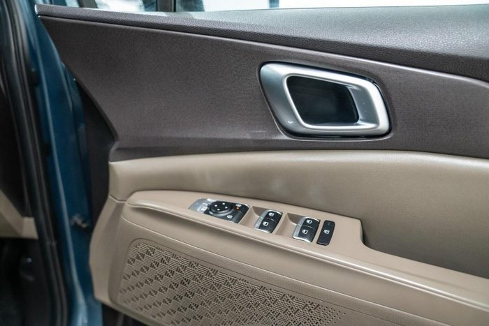 2024 Kia Carnival GT-Line Lite