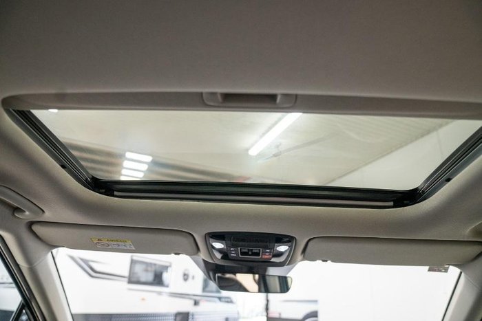 2024 Kia Carnival GT-Line Lite