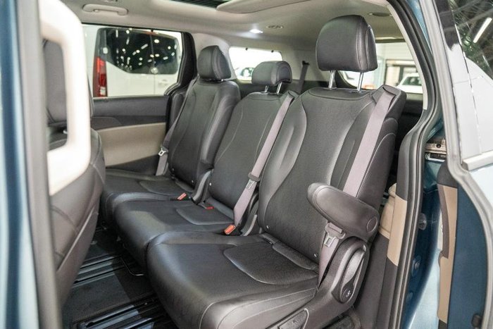 2024 Kia Carnival GT-Line Lite