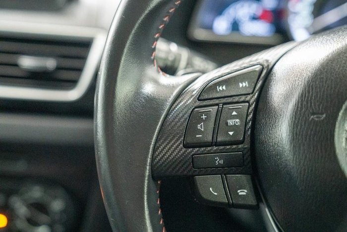 2015 Mazda 3 Maxx