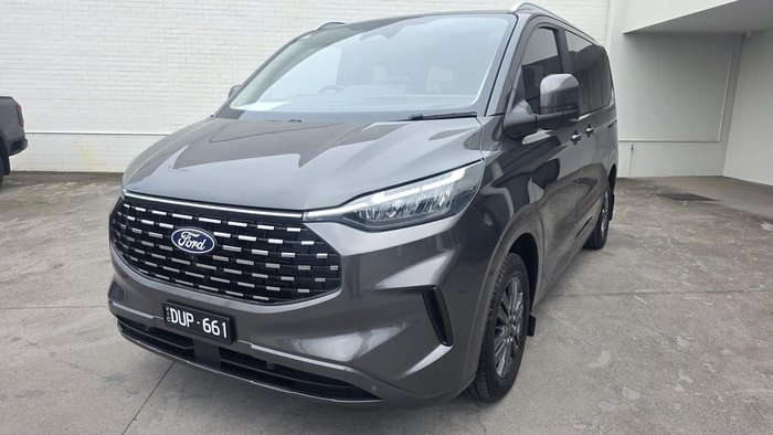2025 Ford Tourneo