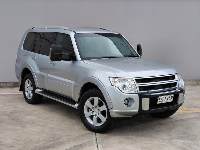 2011 Mitsubishi Pajero